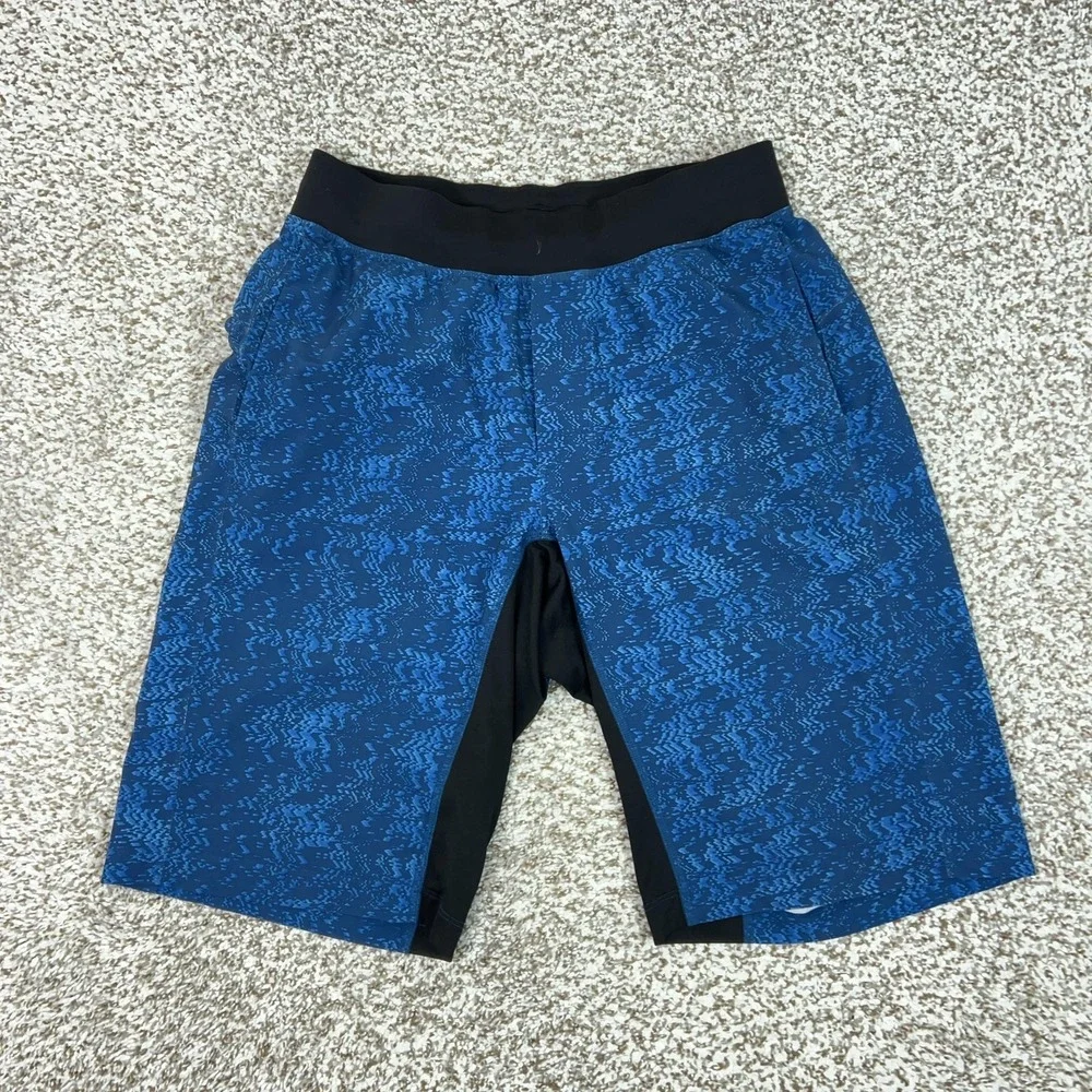 Lululemon Shorts Mens Small Blue Camo Lined Running 10